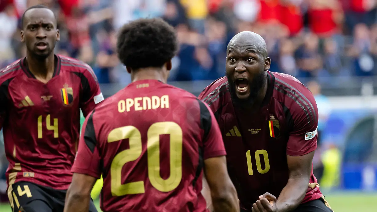 240617 Ikoma-Lois Openda and Romelu Lukaku of Belgium celebrate a goal that was later disallowed during the UEFA EURO, EM, Europameisterschaft,Fussball 2024 Football Championship match between Belgium and Slovakia on June 17, 2024 in Frankfurt. Photo: Mathias Bergeld / BILDBYRAN / kod MB / MB0937 fotboll football soccer fotball fotbolls-em europamästerskap em uefa euro uefa european football championship euro 2024 belgien belgium slovakien slovakia bbeng jubel *** 240617 Ikoma Lois Openda and Romelu Lukaku of Belgium celebrate a goal that was later disallowed during the UEFA Euro 2024 Football Championship match between Belgium and Slovakia on June 17, 2024 in Frankfurt Photo Mathias Bergeld BILDBYRAN kod MB MB0937 fotboll football soccer fotballs em europamästerskap em uefa euro uefa european football championship euro 2024 belgien belgium slovakien slovakia bbeng jubel PUBLICATIONxNOTxINxSWExNORxAUTxFINxDEN Copyright: MATHIASxBERGELD BB240617MB108