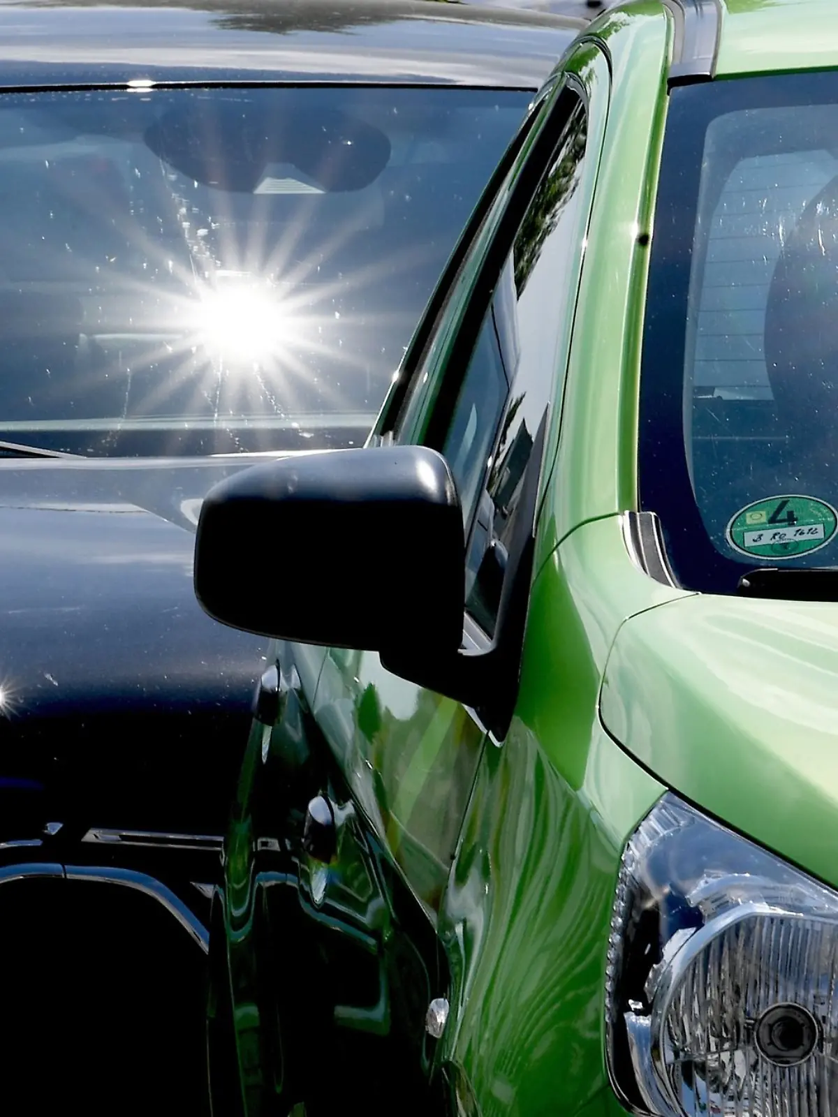 Bild zu: "Bei über 30 Grad! Mutter lässt einjähriges Kind im Auto zurück"