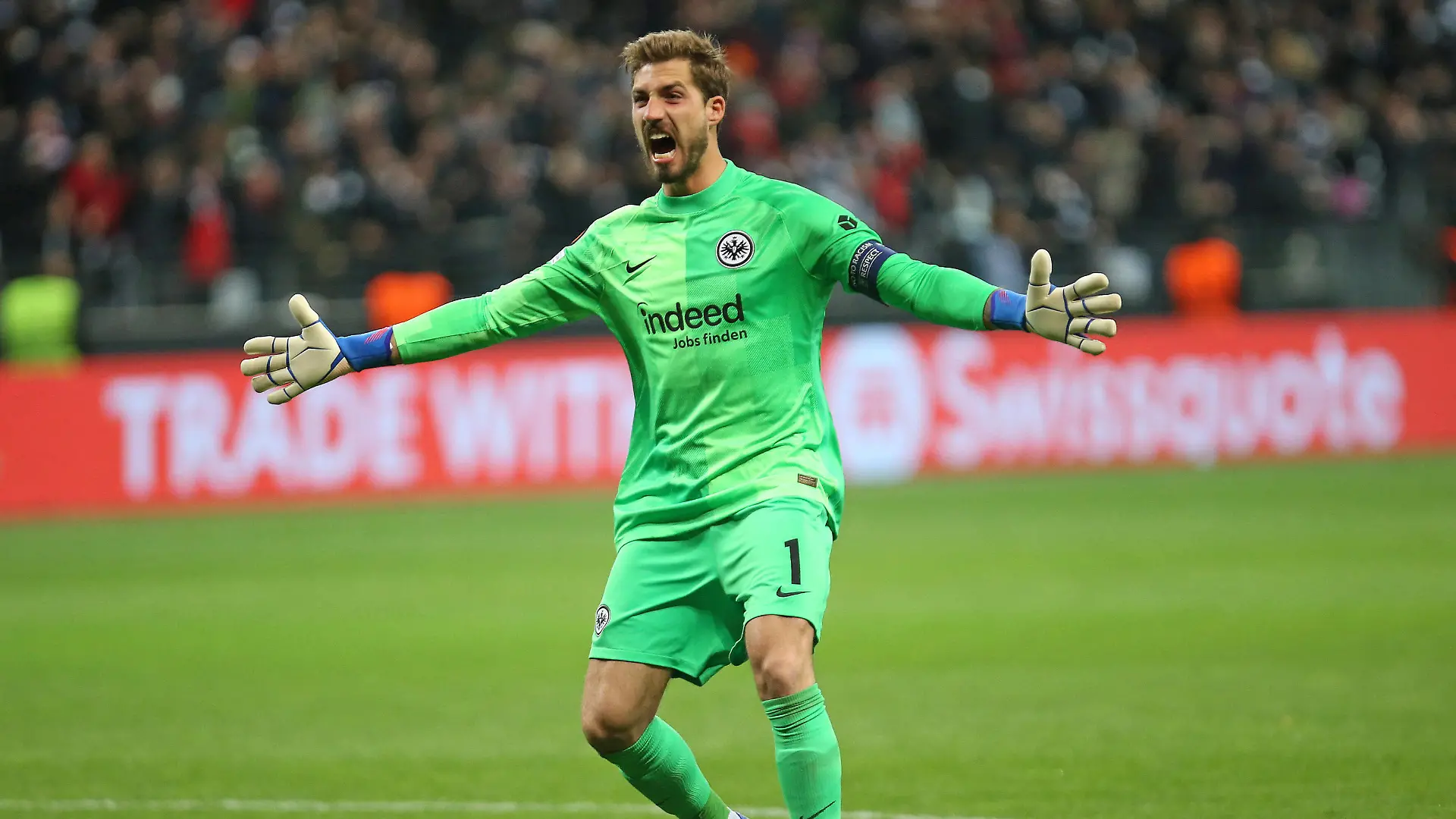  Torwart Kevin Trapp Eintracht Frankfurt , Nr. 1 jubelt zum Tor, 1:0, Torjubel , Eintracht Frankfurt - FC Barcelona, Barca Fussball, UEFA EURO, EM, Europameisterschaft,Fussball League, Saison 2021/2022, Viertelfinale Hinspiel, Heimspiel, 07.04.2021, Quarterfinal, Fußball-Europapokalwettbewerb für Vereinsmannschaften, Europapokalwettbewerb, Europapokal 2022 - *** Goalkeeper Kevin Trapp Eintracht Frankfurt , Nr 1 cheers for goal, 1 0, goal cheer , Eintracht Frankfurt FC Barcelona, soccer, UEFA Euro League, season 2021 2022, quarterfinal first leg, home match, 07 04 2021, quarterfinal, soccer European Cup competition for club teams, European Cup competition, European Cup 2022