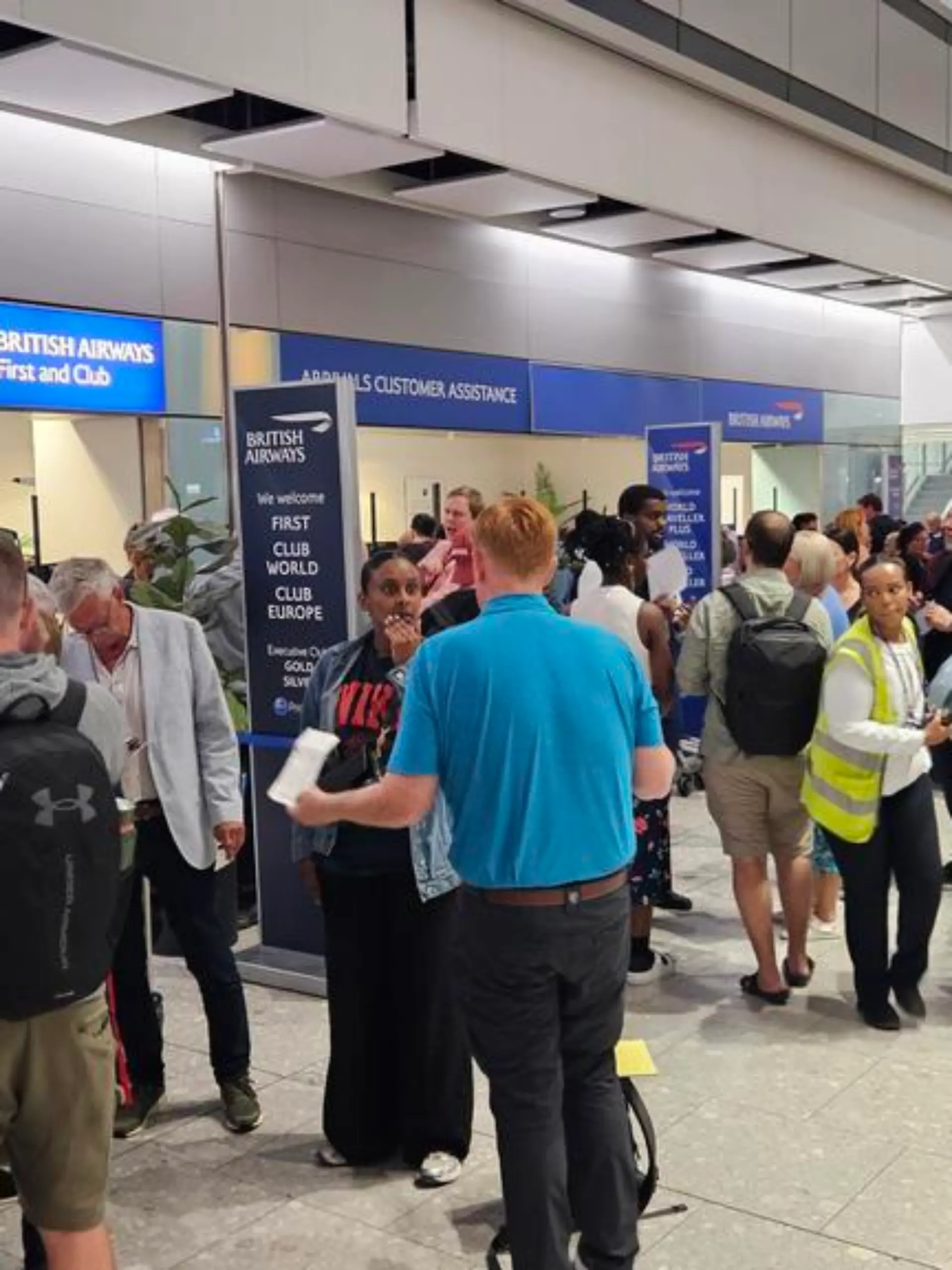 In London-Heathrow geht nach einer IT-Panne nichts mehr. Die Kofferzuteilung der Airline British Airways ist besonders betroffen.