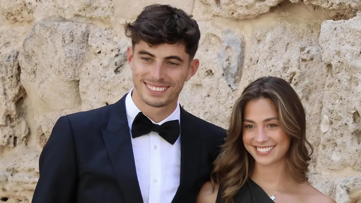 BGUK_2673033 - MARBELLA, SPAIN - Spanish professional footballer Kepa Arrizabalaga who plays as a goalkeeper for Premier League club Chelsea and his new bride Andrea Martinez tie the knot at the stunning Iglesia de Nuestra Señora de la Encarnación church. Sharing the joyous occasion with them were their footballer friends and their partners, including Iker Muniain, Álvaro Morata, Kai Havertz, Jorginho and Mateo Kova?i?.
Pictured: Kai Havertz, Mateo Kova?i?.
BACKGRID UK 25 JUNE 2023 



