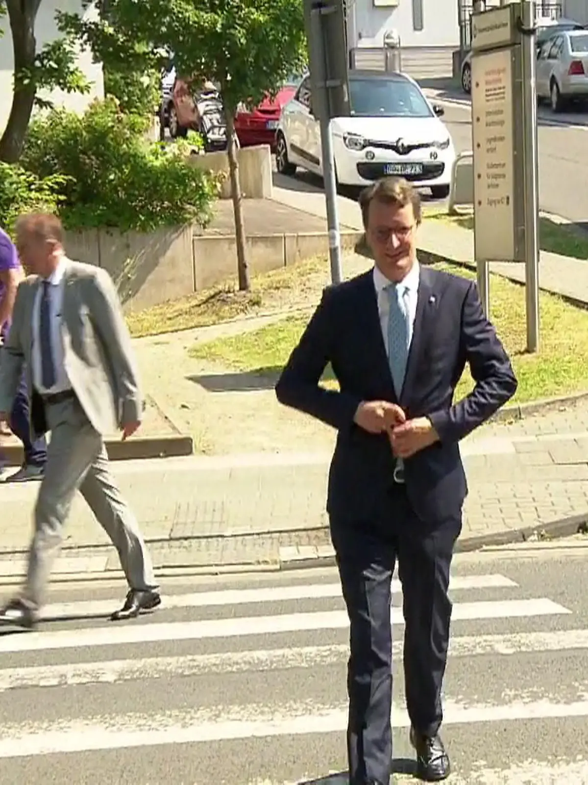 Bild zu: "NRW-Ministerpräsident on Tour im Pott"