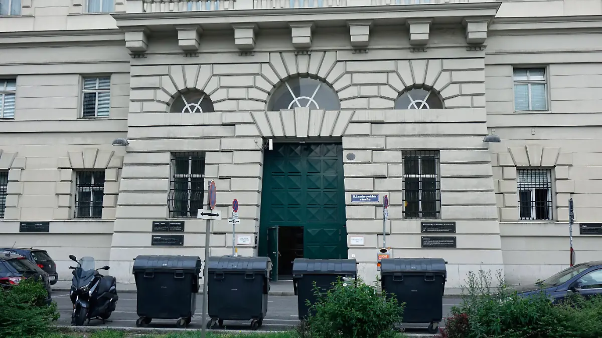 01.06.2018, Wien, Landesgerichtsstrasse, Oesterreich, In einem Gerichtsgebaeude in Wien befindet sich die Staatsanwaltschaft und das Landesgericht fuer Strafsachen.