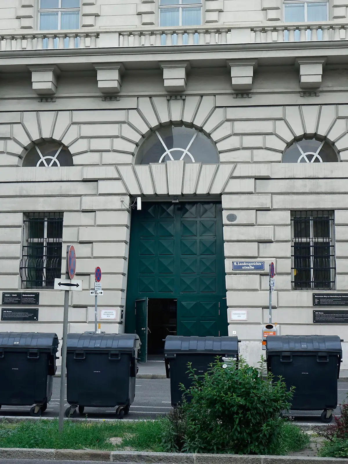 01.06.2018, Wien, Landesgerichtsstrasse, Oesterreich, In einem Gerichtsgebaeude in Wien befindet sich die Staatsanwaltschaft und das Landesgericht fuer Strafsachen.