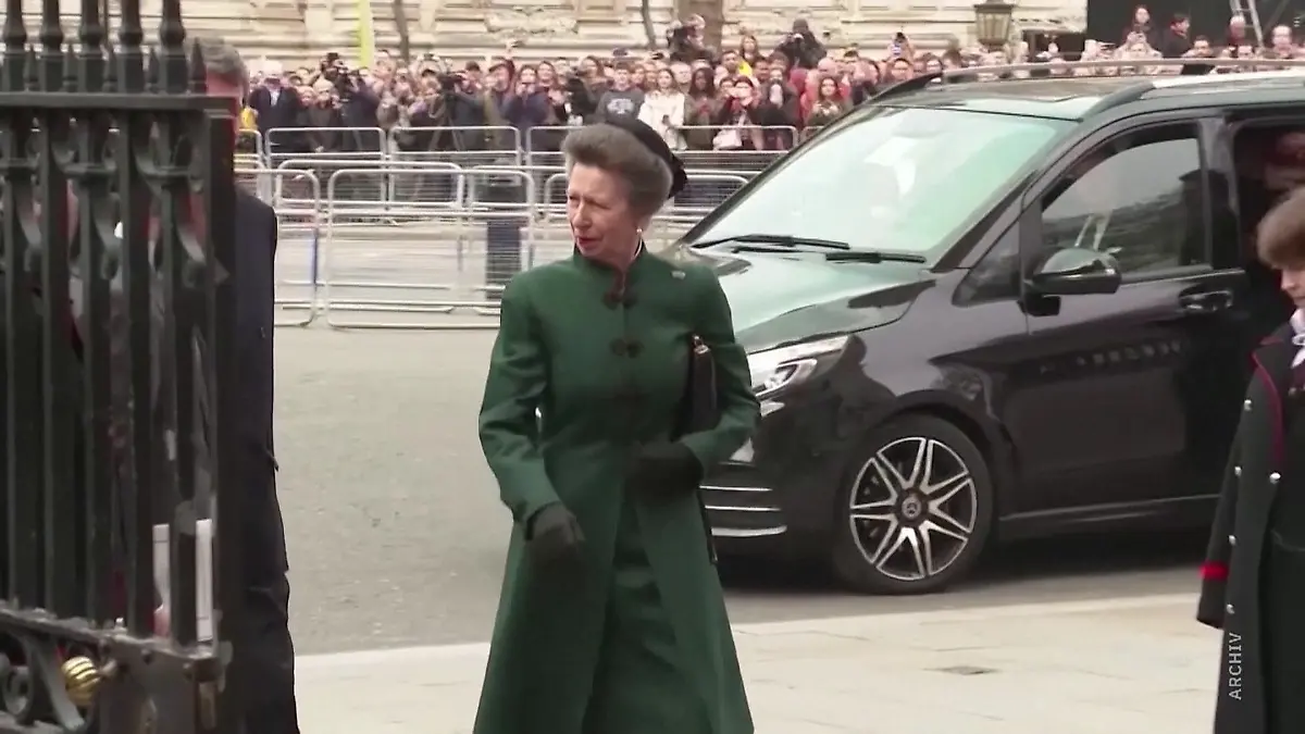 Prinzessin Anne aus Krankenhaus entlassen Nach Reitunfall