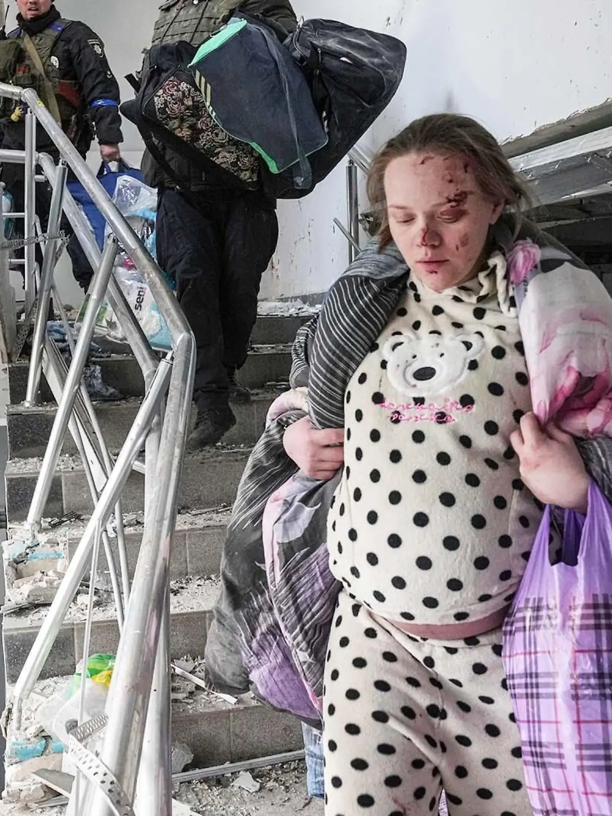 Bloggerin Mariana Vishegirskaya versucht hochschwanger aus dem Krankenhaus zu fliehen