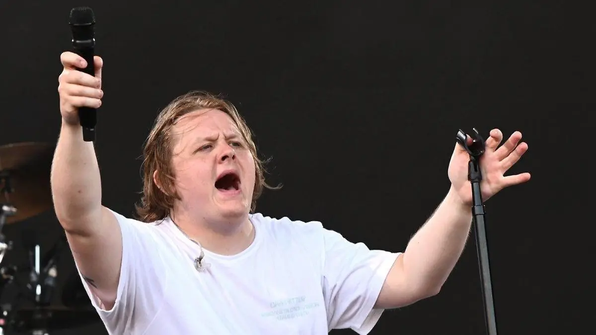 Lewis Capaldi besucht Glastonbury - ein Jahr nach Rückzug