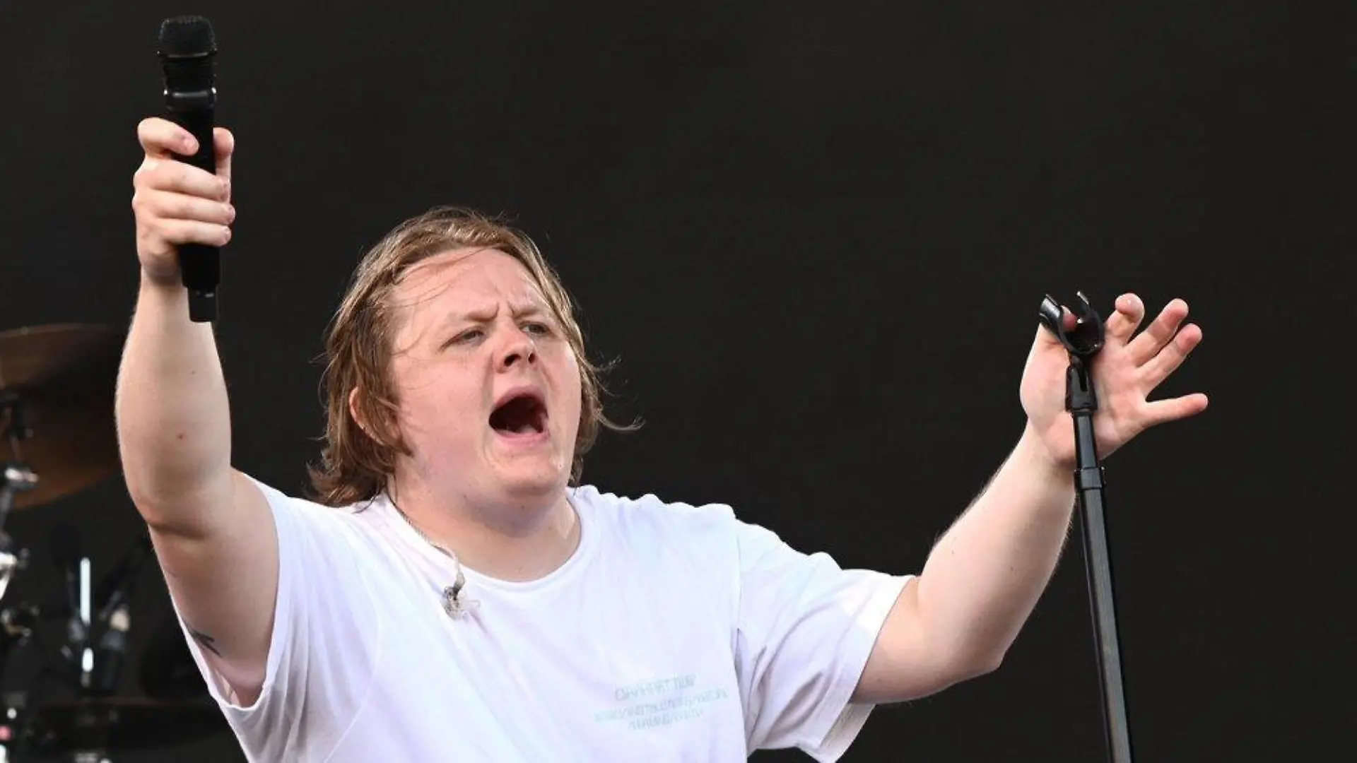 Lewis Capaldi besucht Glastonbury - ein Jahr nach Rückzug