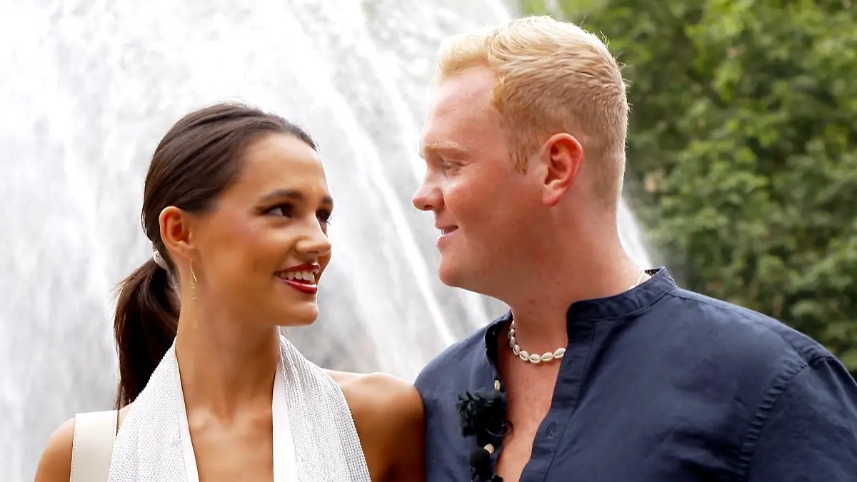 Künstler Leon Löwentraut zeigt uns seine neue Liebe Schwer reich und verliebt