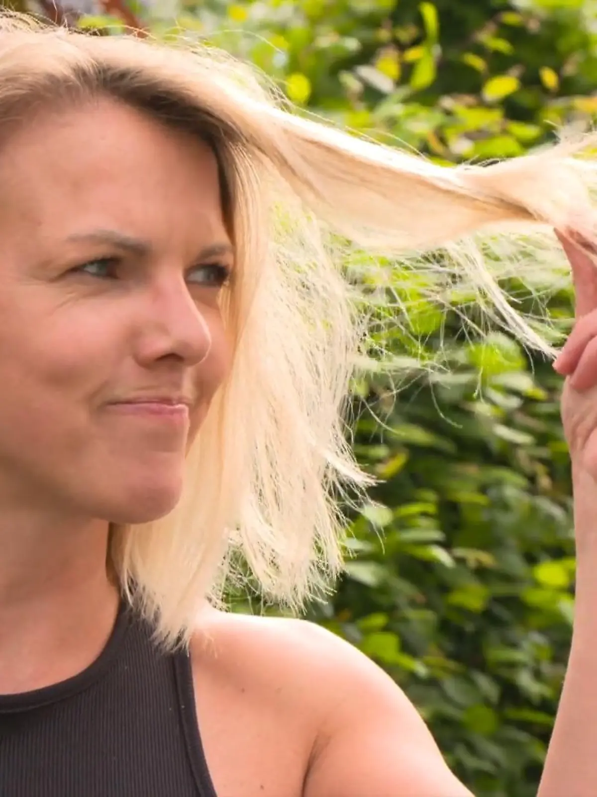 Bild zu: "Endlich Schluss mit fettigen Haaren! Shelly wagt den Extrem-Test"