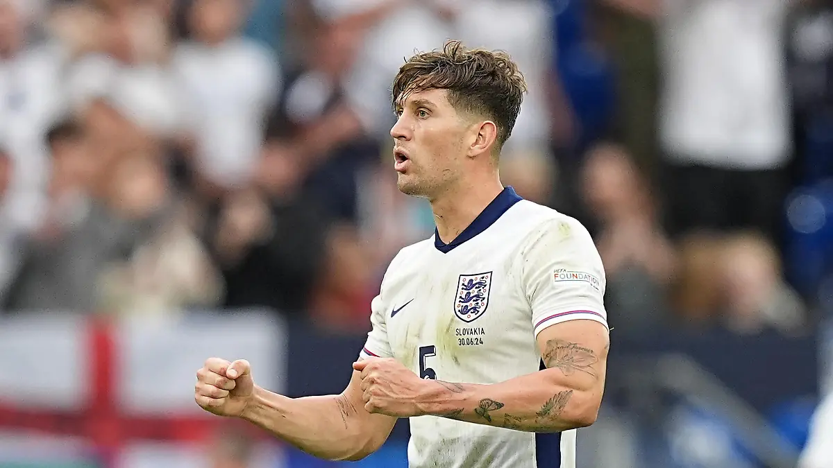 John Stones widmet den Sieg einem verstorbenen Jungen.