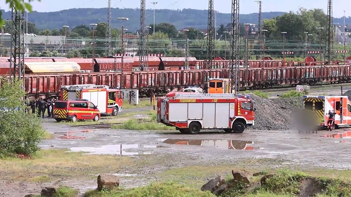 Tiktok-Irrsinn: 12-Jährige durch Oberleitung lebensgefährlich verletzt