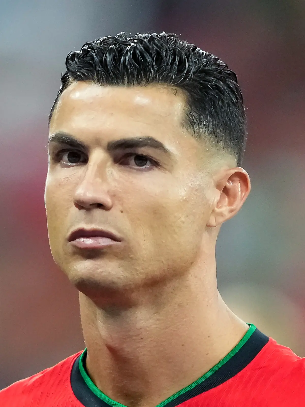 Bild zu: "Unheilbar kranker Junge trifft Ronaldo - weil Ärztin DAS tut! "
