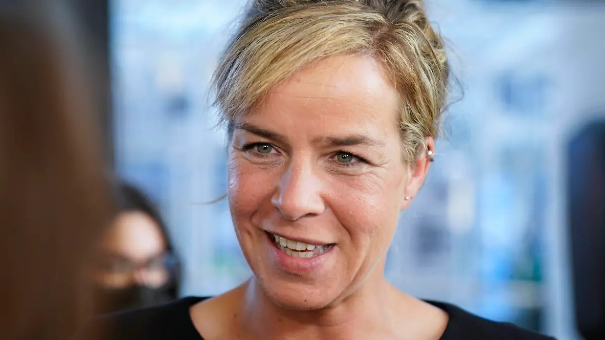 Landtagswahl in Nordrhein-Westfalen Aktuell, 15.05.2022, Duesseldorf, Mona Neubaur Spitzenkandidatin Buendnis90/ Die Gruenen im Interview im Landtag Nordrhein-Westfalen im Anschluss an die Ergebnisse aus der Landtagswahl in NRW Duesseldorf Nordrhein-Westfalen Deutschland *** State election in North Rhine Westphalia Current, 15 05 2022, Duesseldorf, Mona Neubaur top candidate Buendnis90 The Greens interviewed in the state parliament of North Rhine Westphalia following the results from the state election in NRW Duesseldorf North Rhine Westphalia Germany