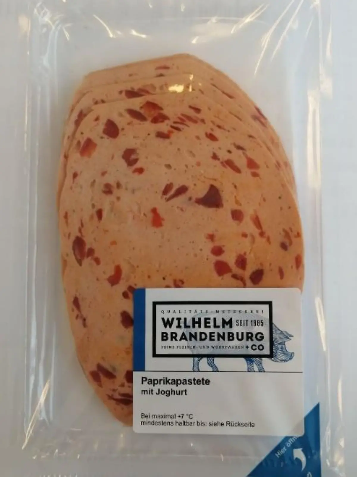 Die Wurst „Wilhelm Brandenburg, Paprikapastete mit Joghurt, 100g“ wird wegen Metallteilchen zurückgerufen.