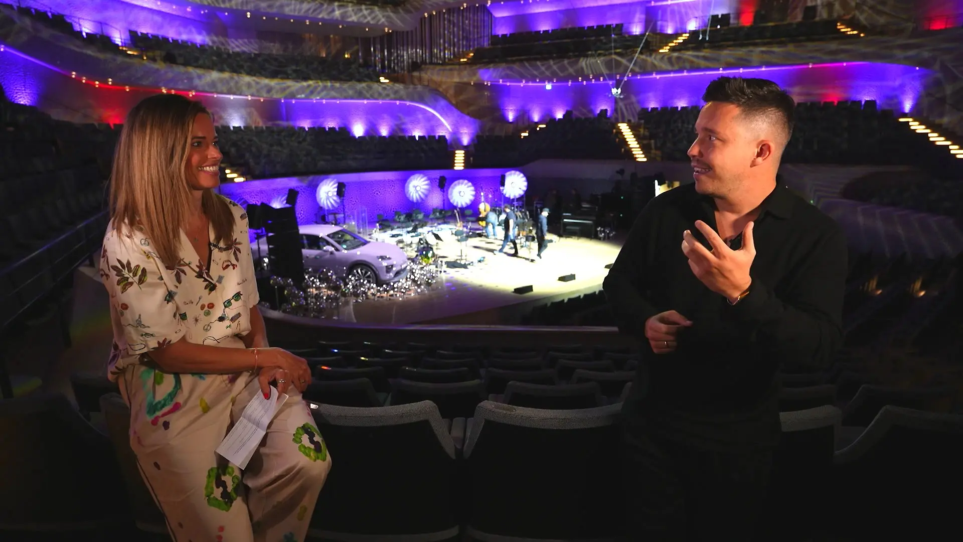 Nico Santos im Interview mit RTL-Moderatorin Susanne Böhm.