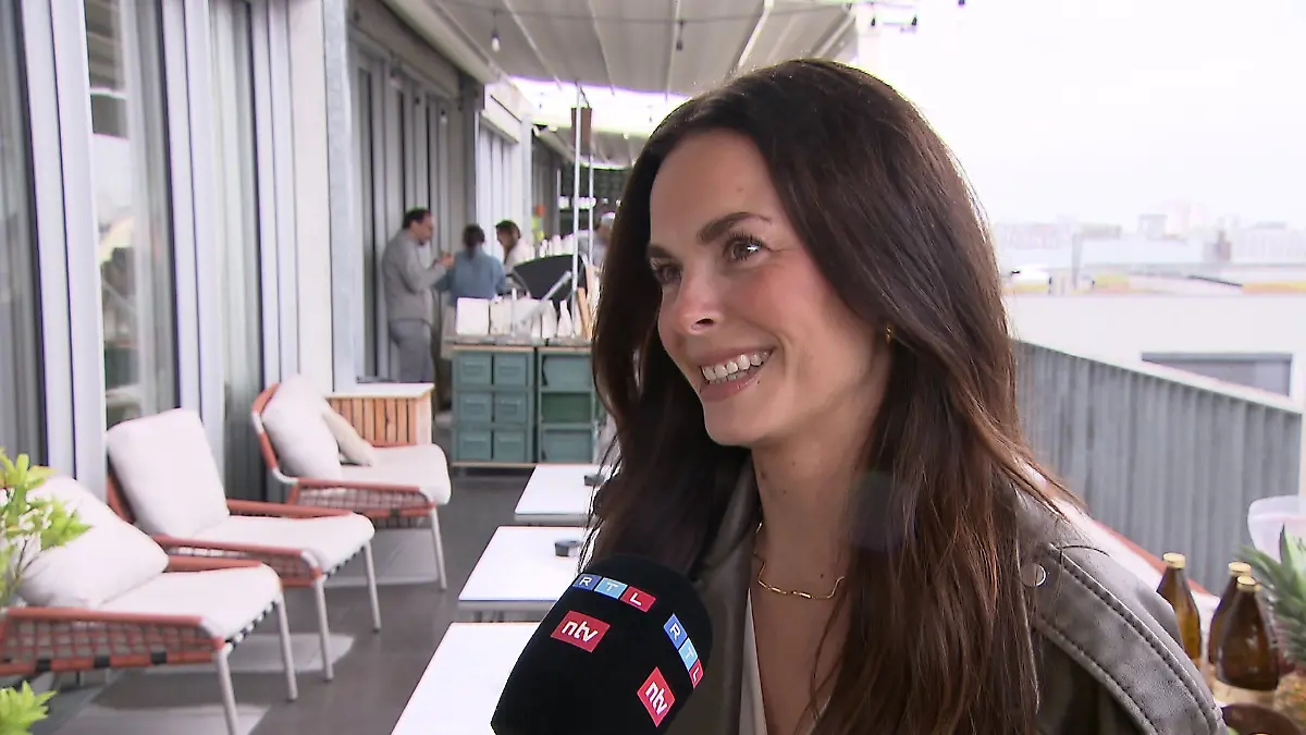 Denise Merten im RTL-Interview am Rande der Berliner Fashion Week im Juli 2024.