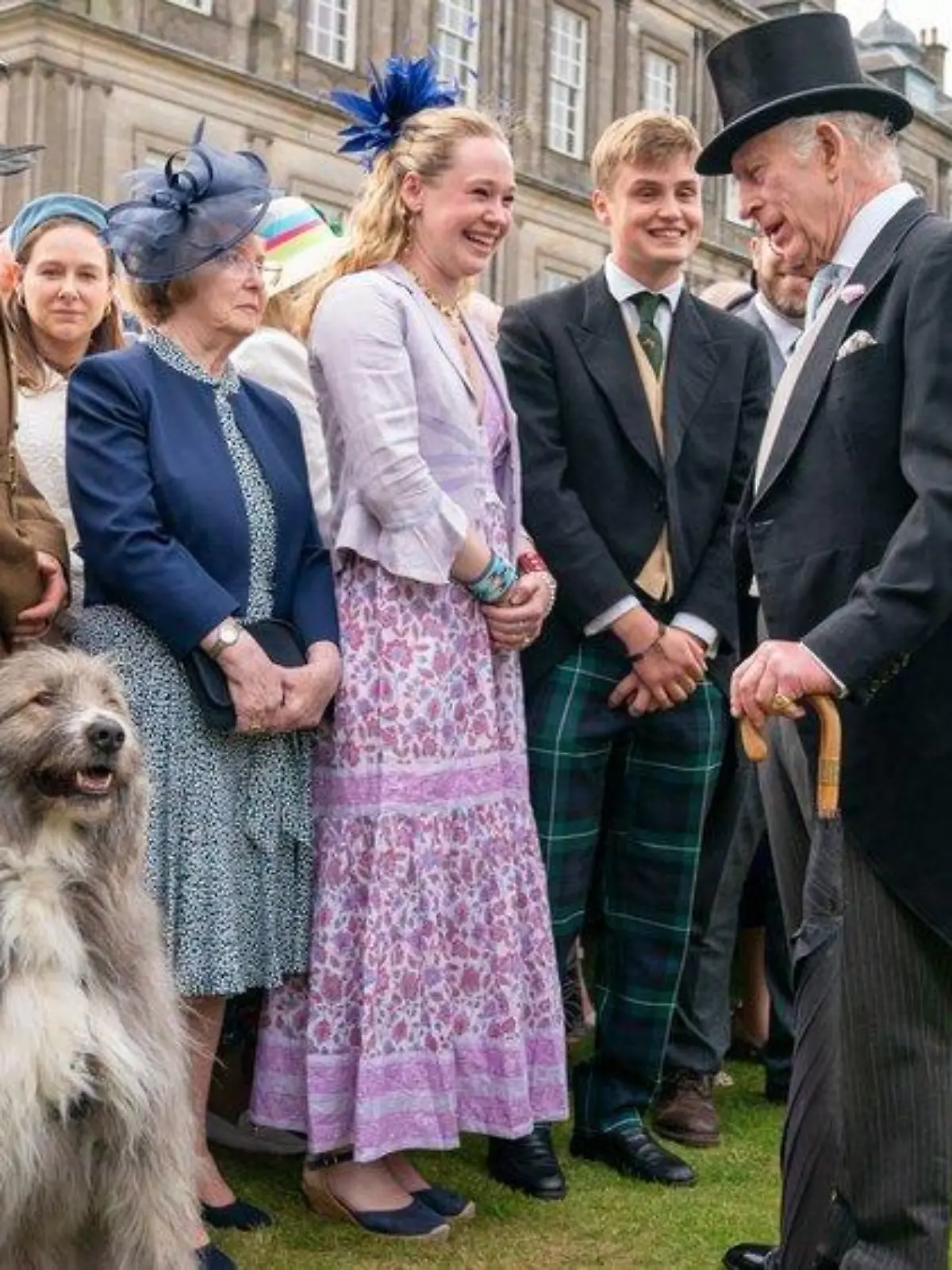 König Charles III.: Tausende Schotten kommen zur seiner Gartenparty
