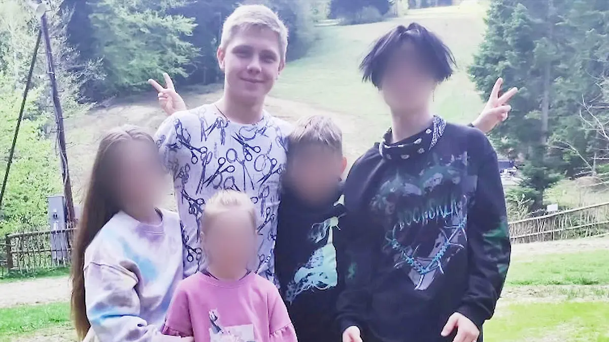 Ein Bild aus glücklicheren Tagen von Viachaslav Yalov und seinen Geschwistern.