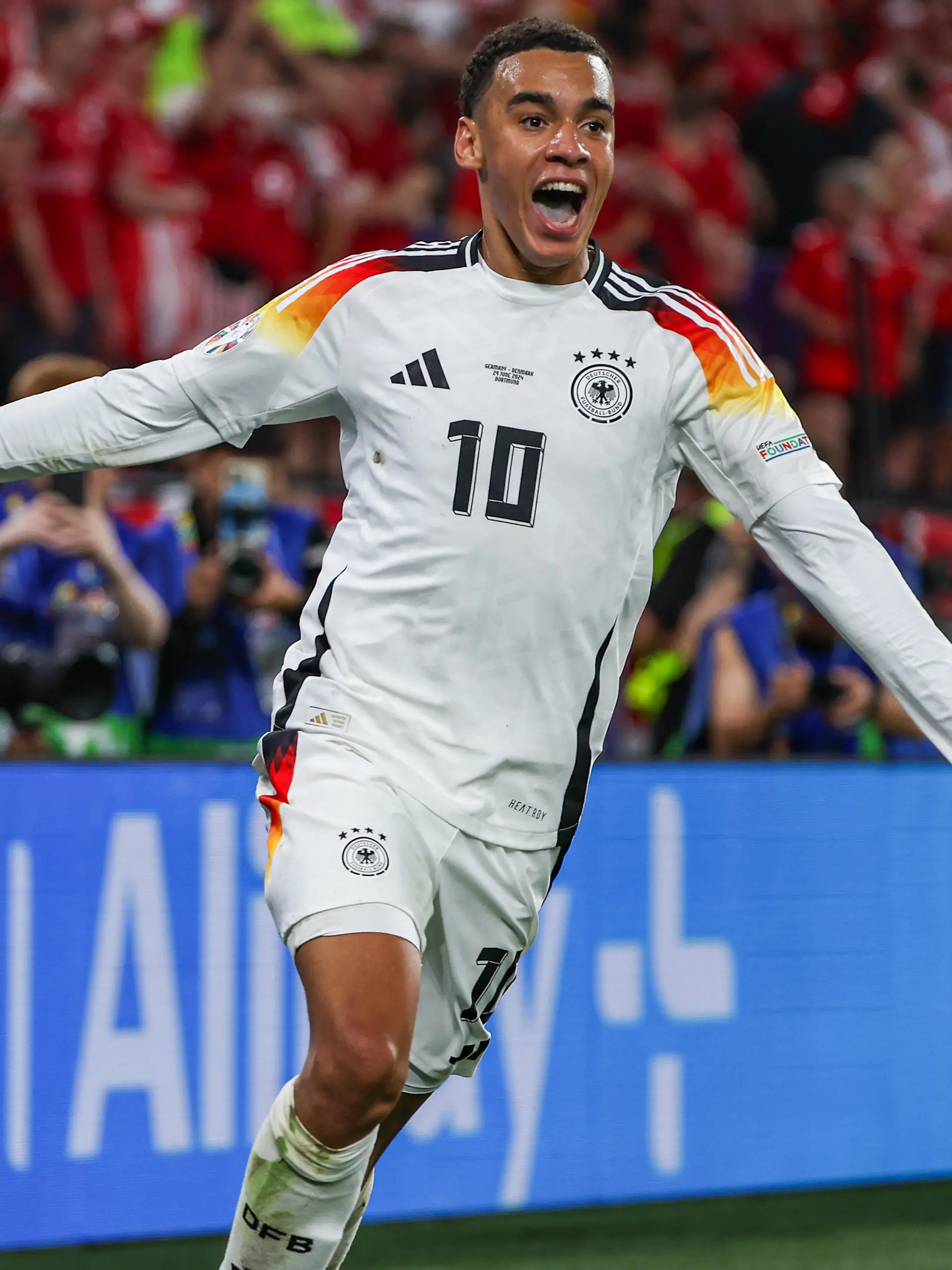 EM 2024: Deutschland - Dänemark am 29.06.2024 in dem BVB Stadion Dortmund in Dortmund
Jubel, Torjubel, Torschuetze, Torschütze Jamal Musiala (Deutschland 10) jubelt nach seinem Tor zum 2 zu 0
Foto: osnapix
 / action press