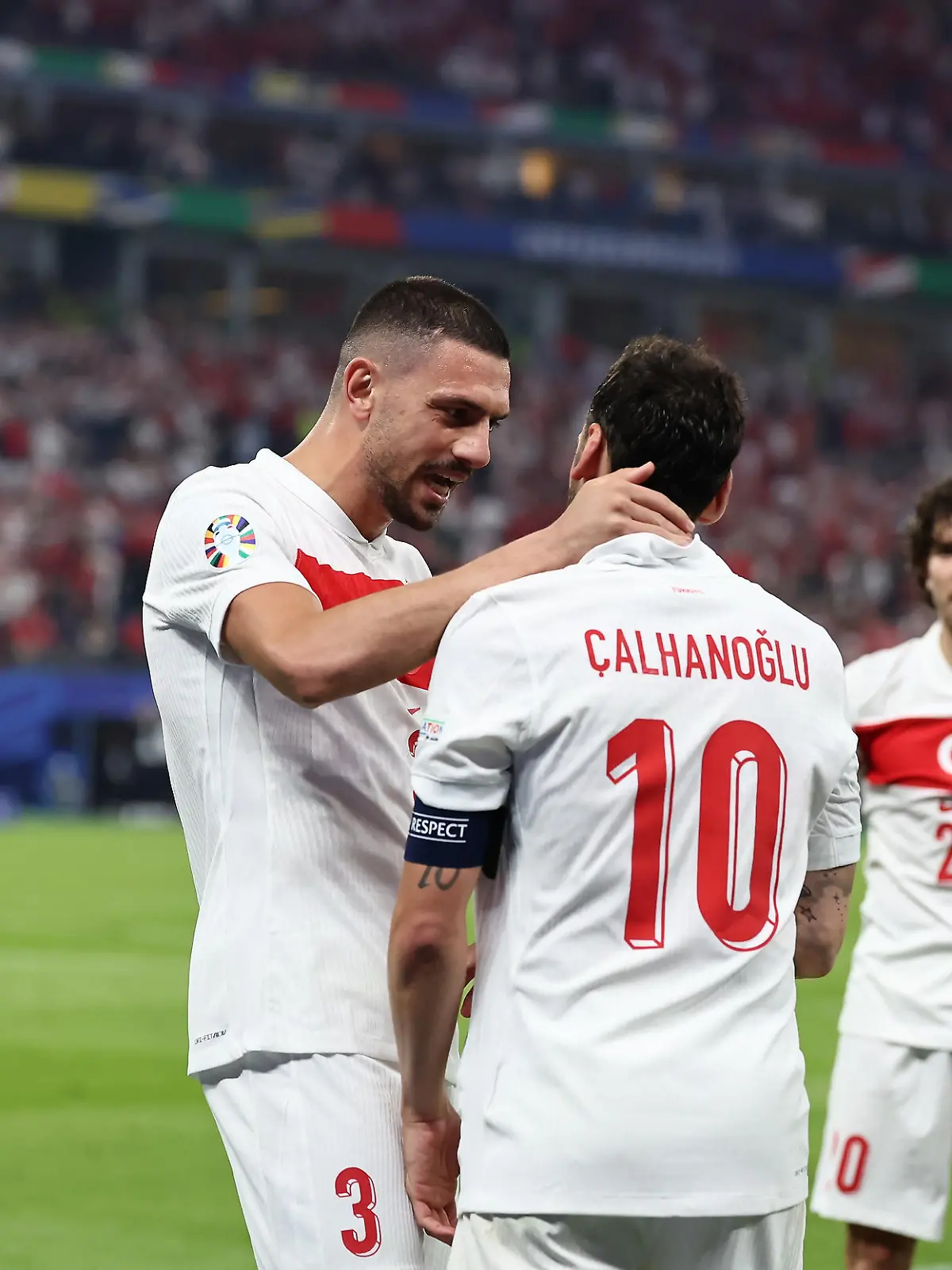 (3) Türkei Merih Demiral und (10) Türkei Hakan Çalhano?lu beim UEFA Euro 2024 Spiel Tschechien gegen die Türkei in Hamburg
/ 260624

*** UEFA Euro 2024 Football Championship - Czech Republic vs Turkey on June 26, 2024 in Hamburg, Germany***

