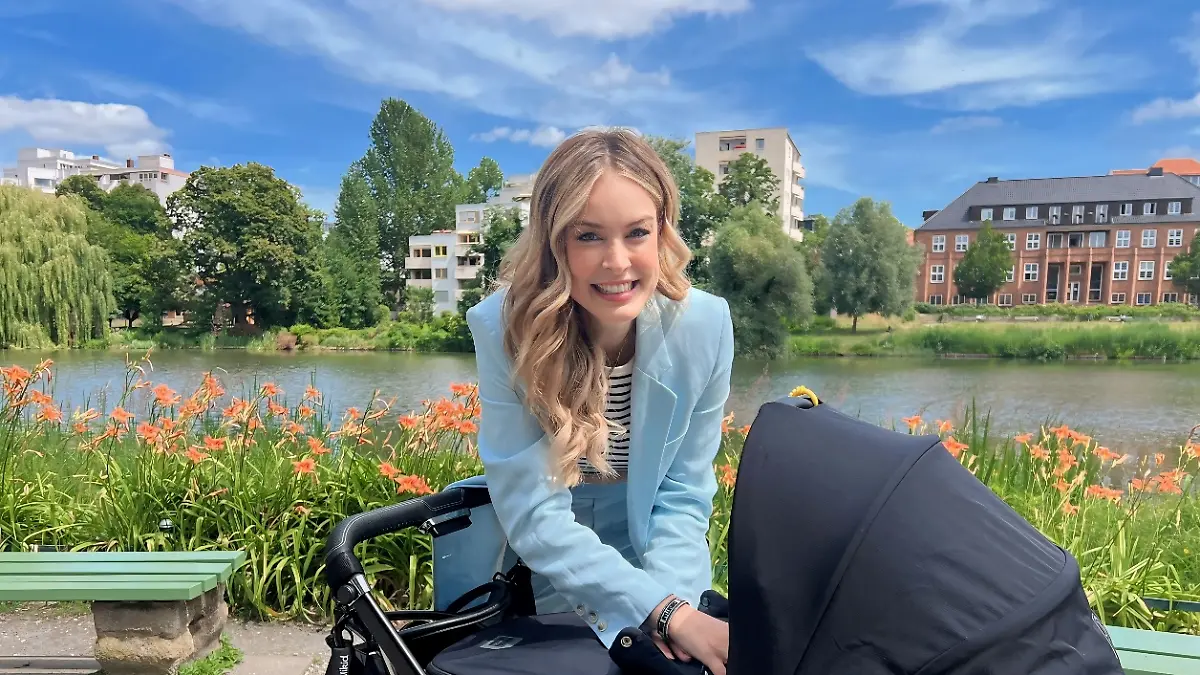 Nina Ensmann kann ihr Mamaglück kaum in Worte fassen.