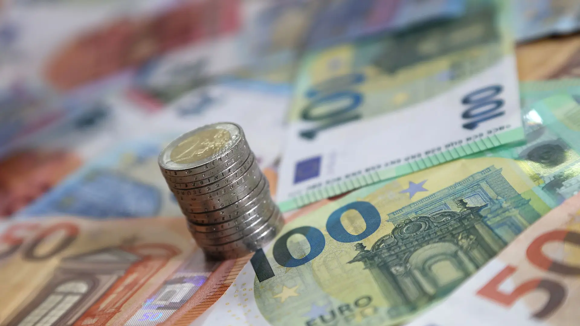 Die Kommunen im Land bekamen 2023 etwas weniger Geld aus dem kommunalen Finanzausgleich als noch im Vorjahr.