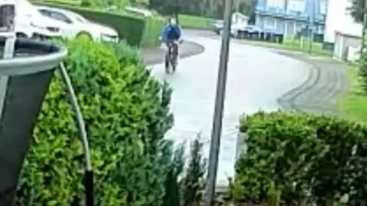 Die Polizei fahndet mit einem Video, das den möglicherweise Tatverdächtigen zeigen soll. 
