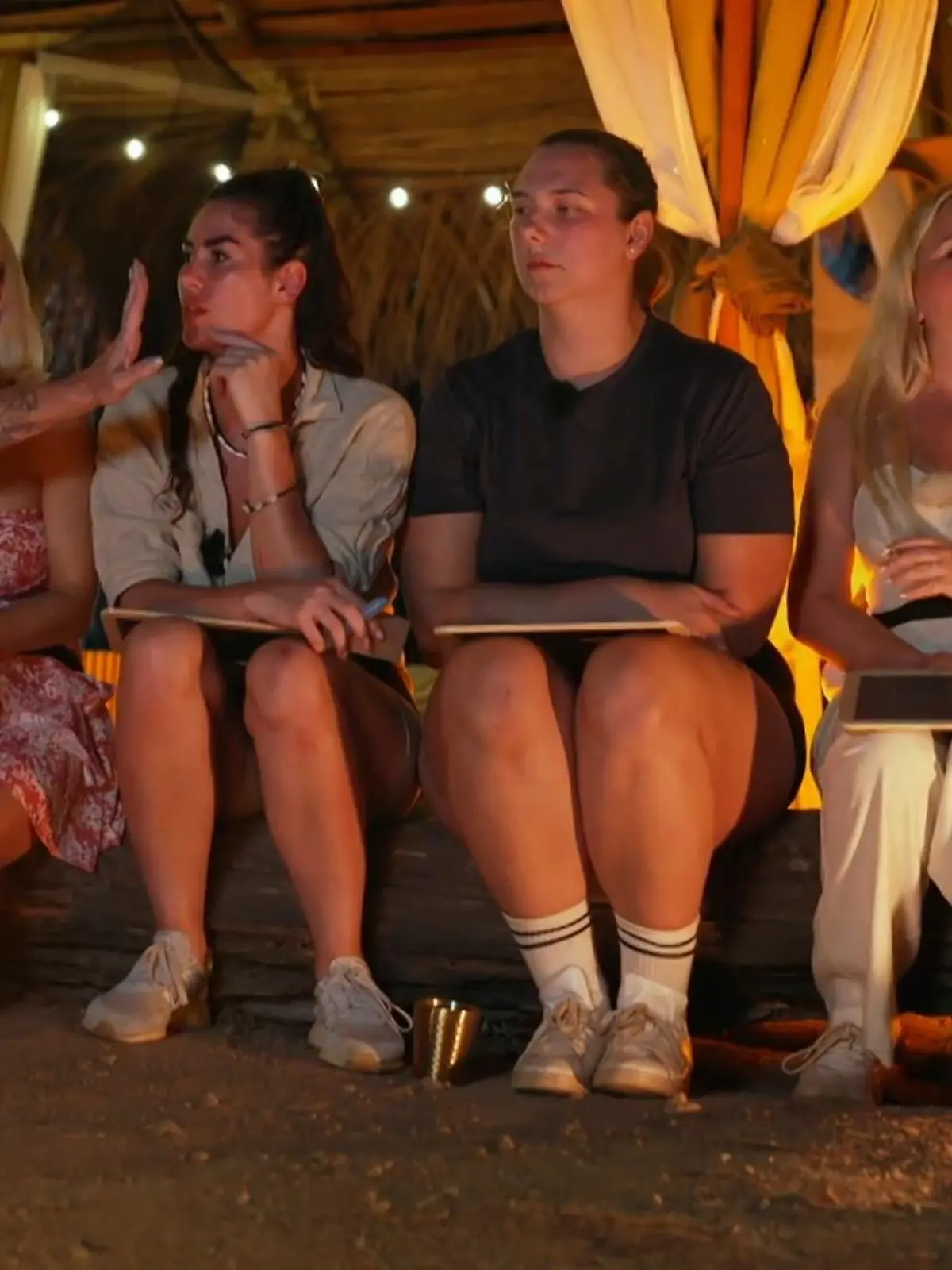 Bei der „Reality Queens”-Nominierung knallt es.