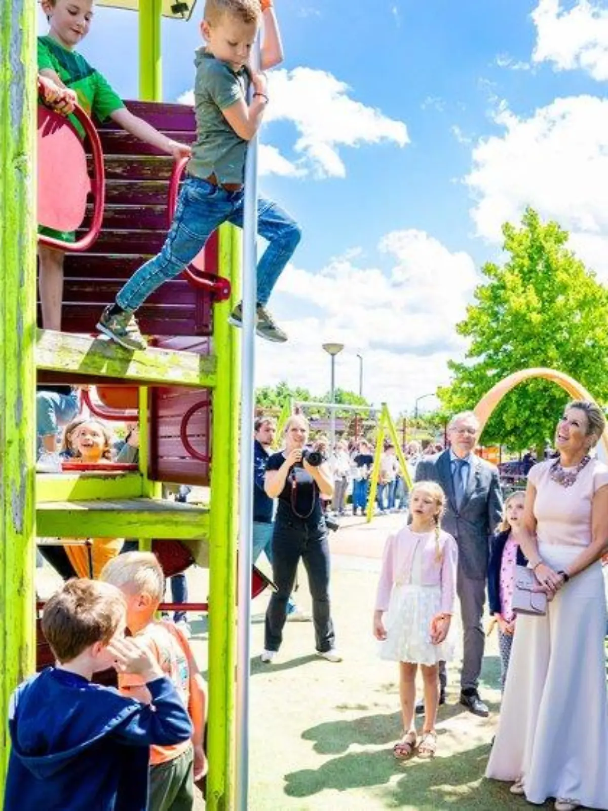 Máxima der Niederlande: Glamour-Auftritt am Klettergerüst