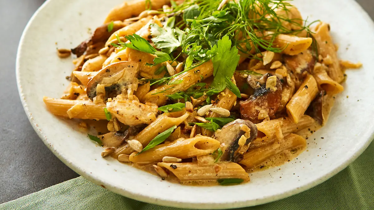 Pilztopf mit Nudeln - ein Rezept von Philipp Lahm