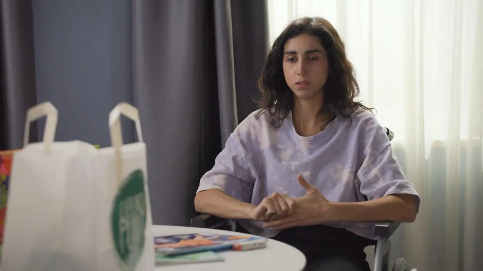 Leyla hat schlechte Nachrichten vom Arzt bekommen