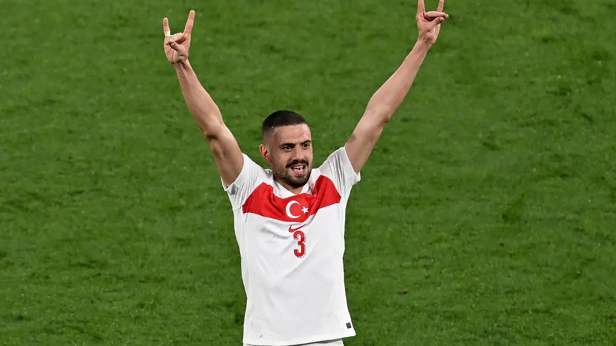 Der Türke Merih Demiral ist nach seinem Torjubel in der Partie gegen Österreich von der UEFA für zwei Spiele gesperrt worden.