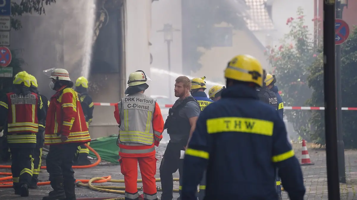 Nach einem Brand in einer Bar in Herford wird in alle Richtungen ermittelt.