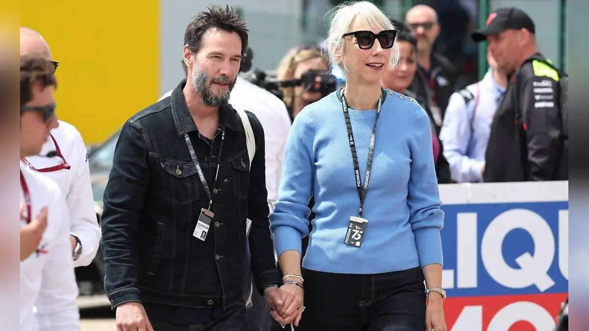 Benzin im Blut? Motorradfan Keanu Reeves besucht mit Freundin MotoGP