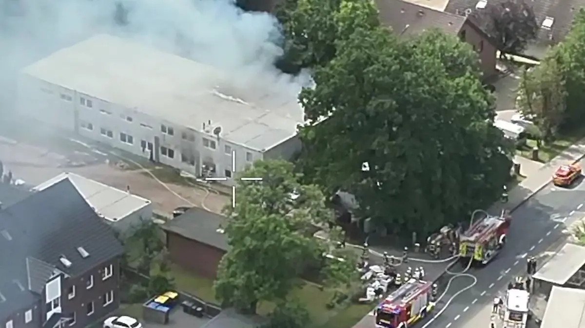 Der dichte Rauch ist schon von Weitem schnell zu erkennen.