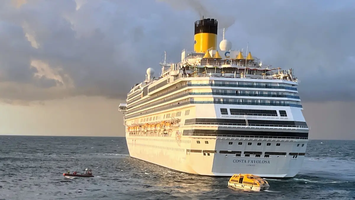 Die Costa Favolosa ist aktuell auf dem Weg Richtung Island.