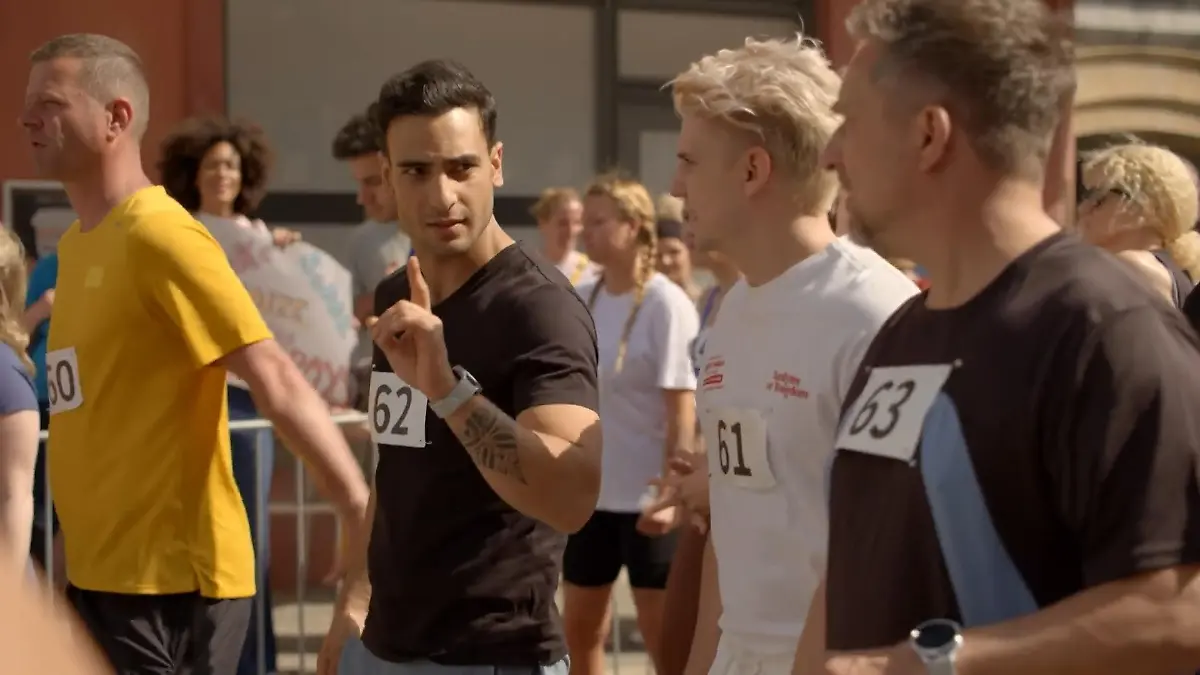 Ein Bild wie in alten Zeiten! Nihat und Michi sind wieder ein Herz und eine Seele.