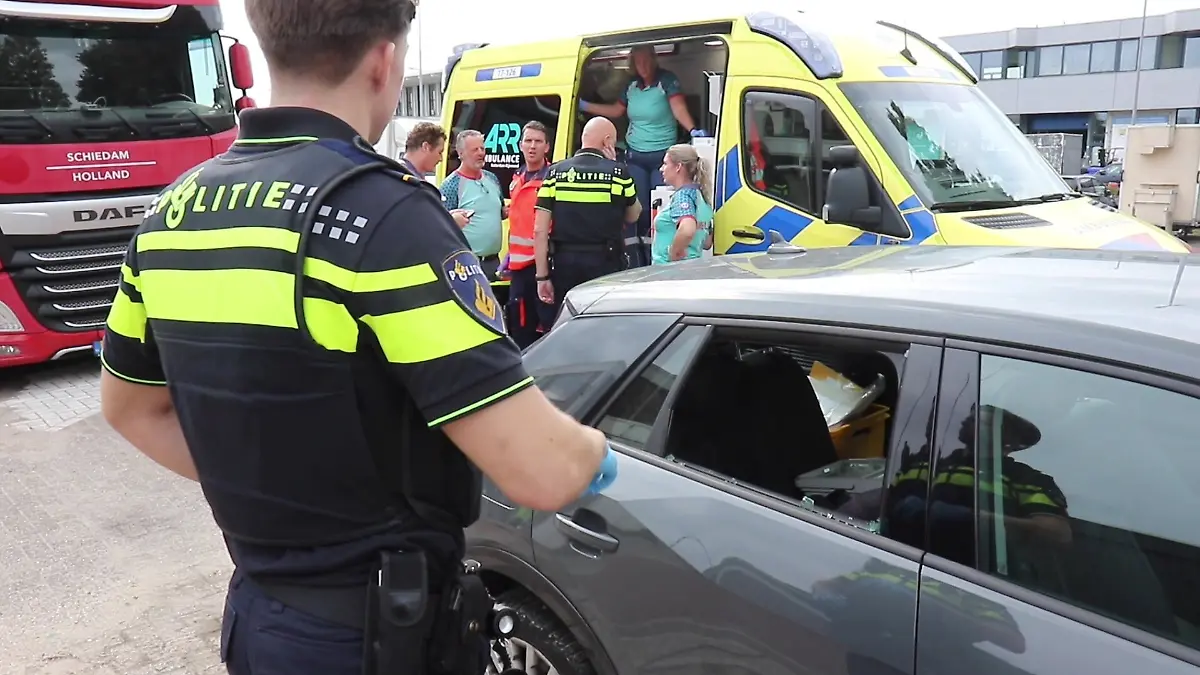 Polizeieinsatz in Rotterdam: In einem heißen Auto kommt ein Baby ums Leben
