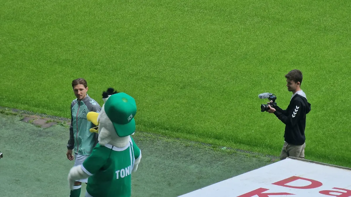 epi_220704389_PRIVAT_FNG77216-2_Werder Maskottchen.jpeg