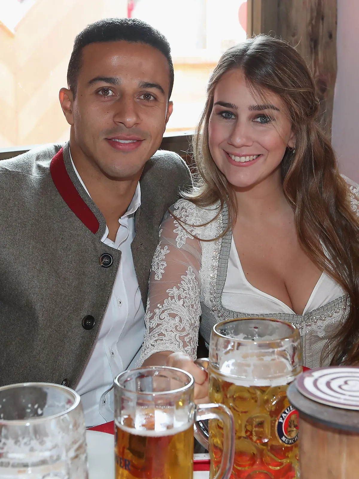 Julia Vigas und Thiago sind seit 2012 ein Paar.
