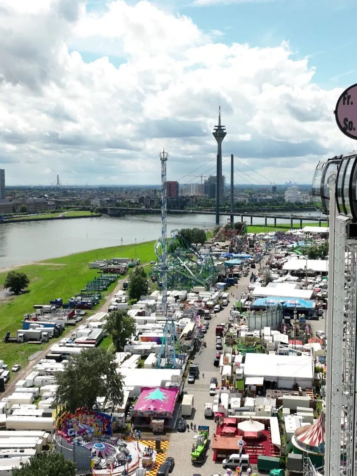 Bild zu: "Volksfest startet am Freitag"