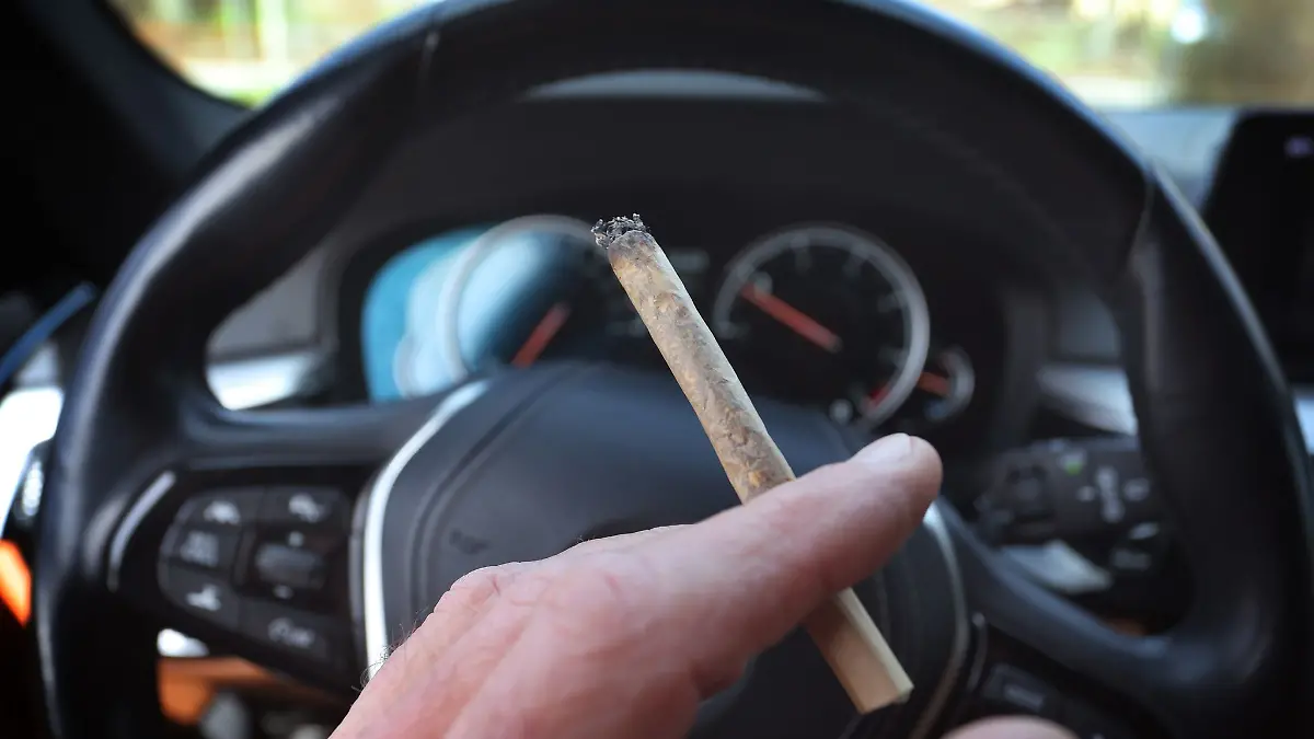 Beim Cannabis-Konsum von Autofahrern zeigt sich die Hamburger Polizei unnachgiebig. (Symbolfoto)