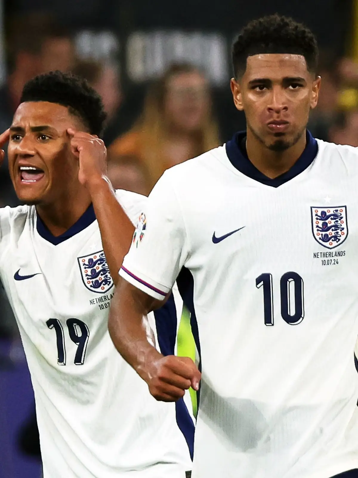 Bild zu: "Romantische Verlobung von England-Star"