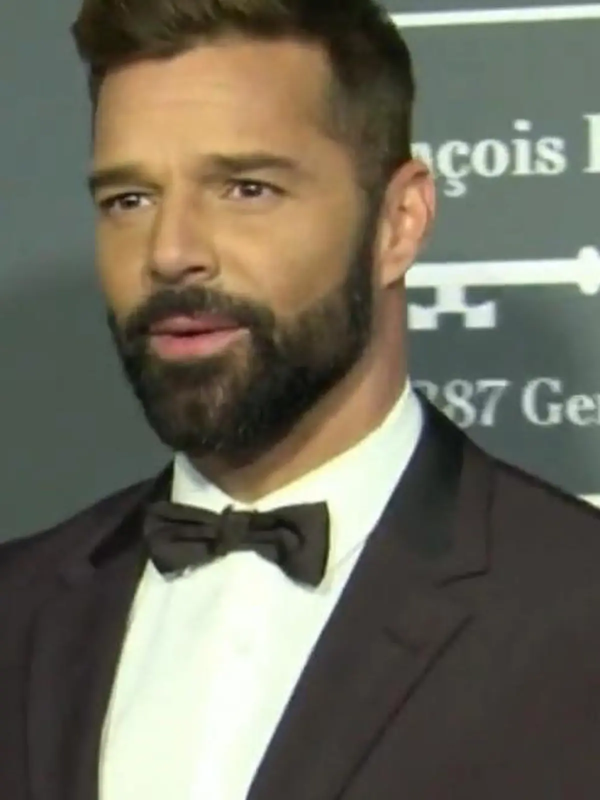 Bild zu: "Ricky Martin wehrt sich gegen homophoben Hate"