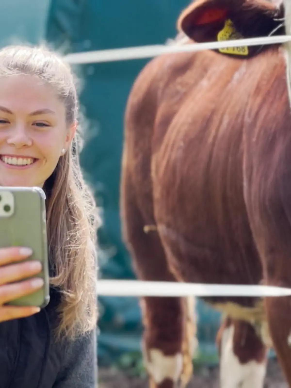 Bild zu: "Anna-Maria ist Kuhfluencerin"