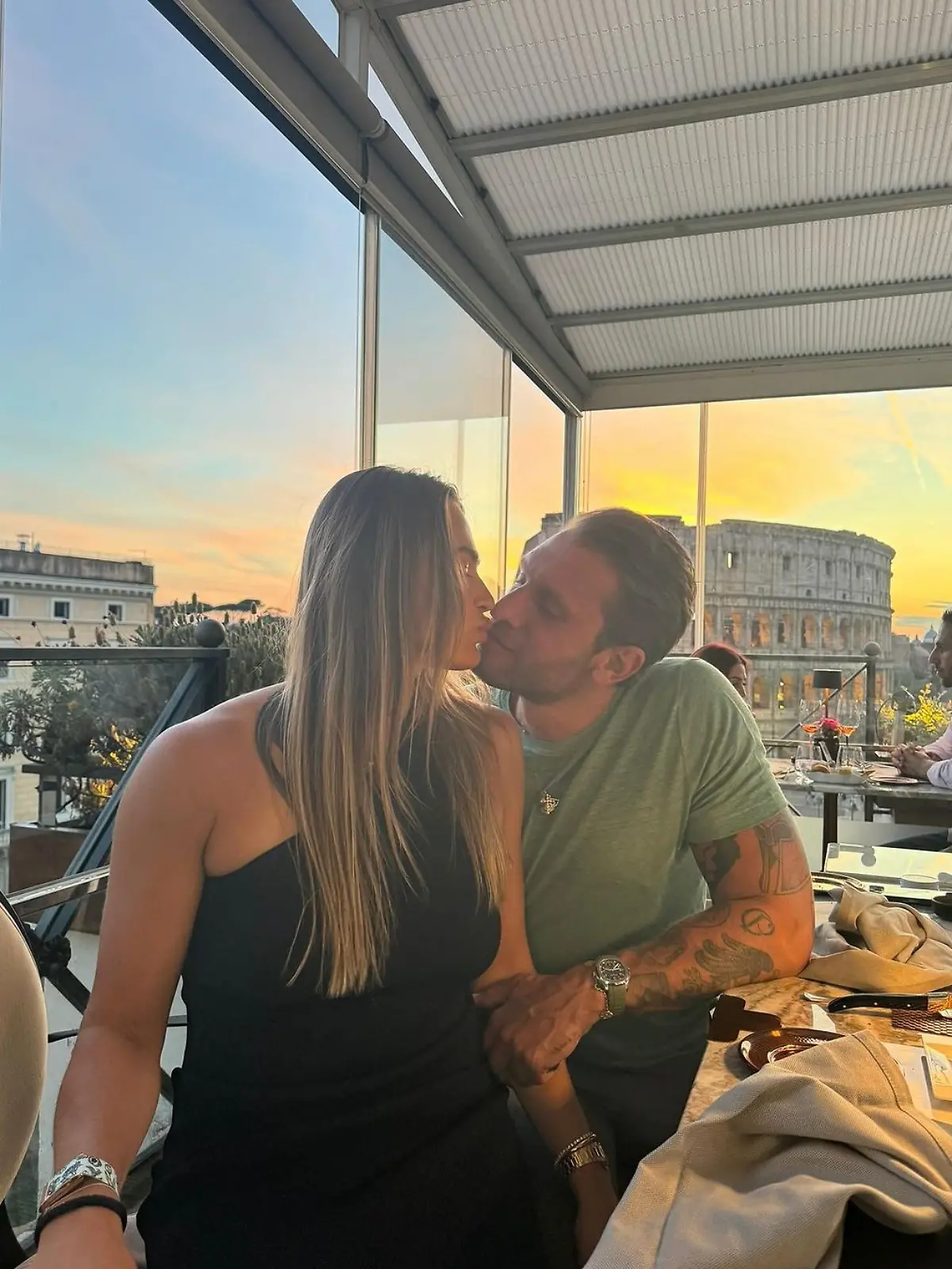 Tennis-Star Aryna Sabalenka macht ihre Liebe mit Georgios Frangulis offiziell.