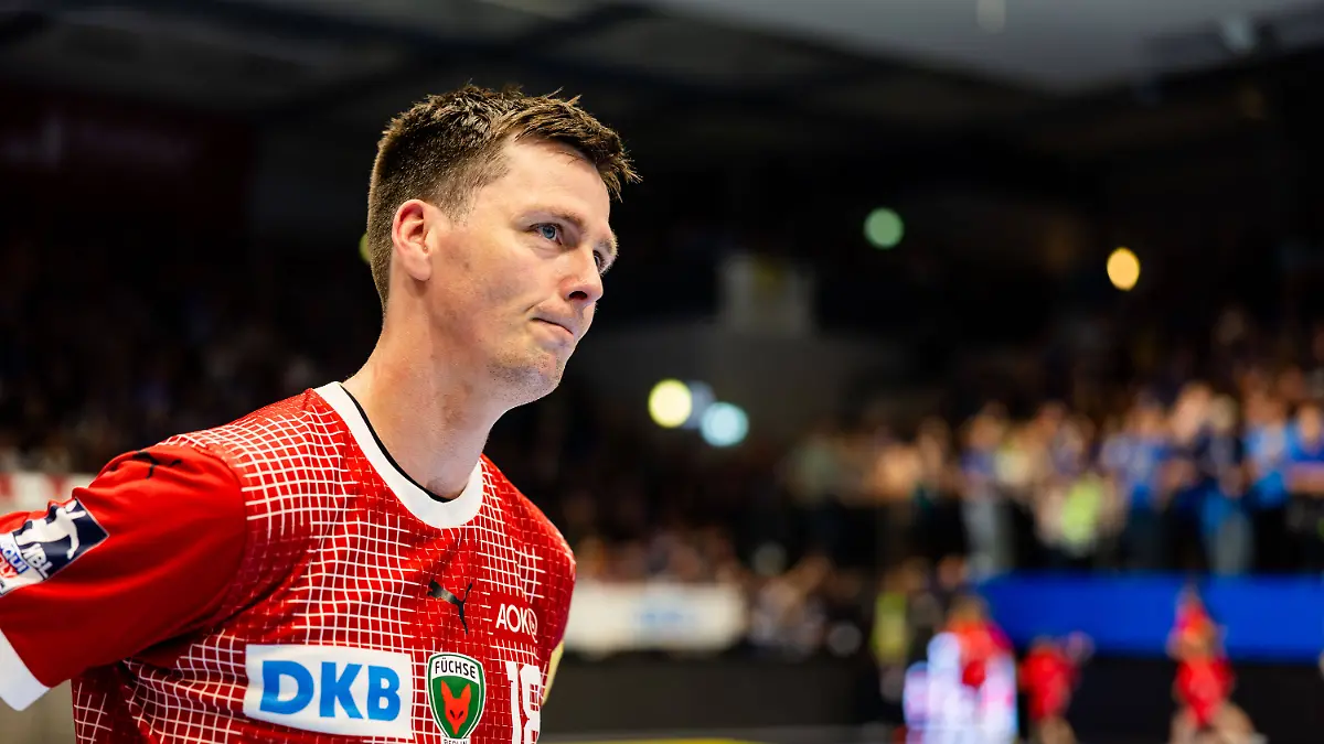 02.06.2024, GER, Handball, 1.Bl, Maenner, Saison 23/24, Liqui Moly Handball Bundesliga, 34. Spieltag, ThSV Eisenach - Fuechse Berlin Lindberg, Hans Fuechse Berlin nach seinem letzten Bundesliga Spiel 99817 Eisenach Werner-Assmann-Halle / Am Sportp Thueringen Deutschland
