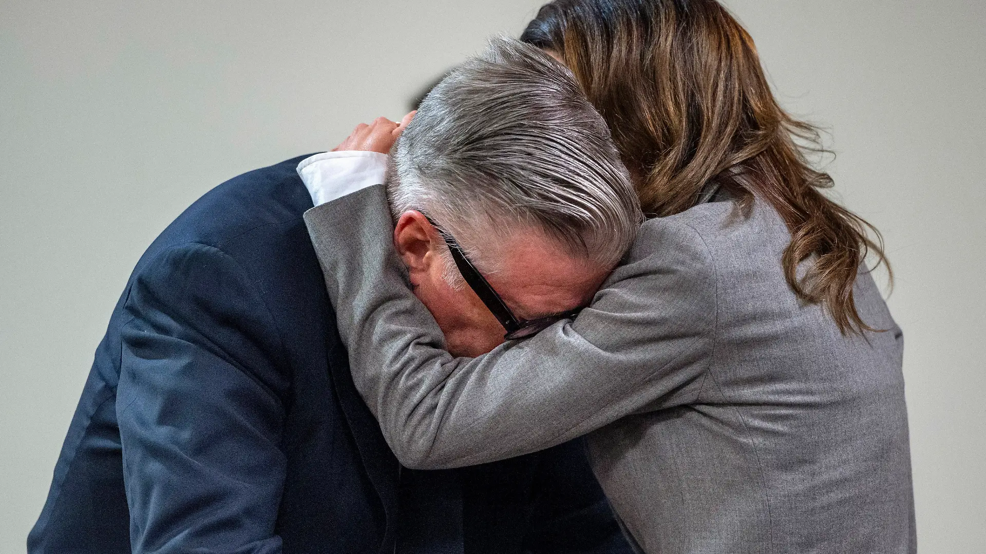 Hilaria Baldwin stand ihrem Ehemann Alec Baldwin zur Seite.