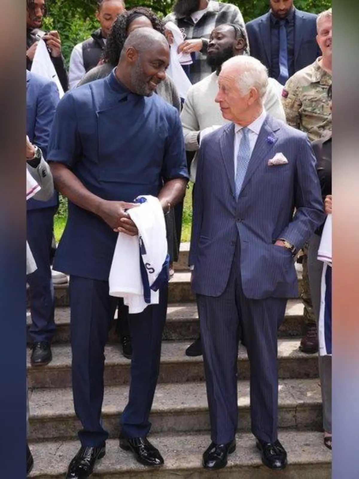 König Charles und Idris Elba gegen Jugendgewalt und Messerkriminalität